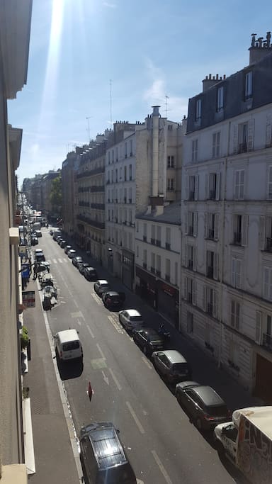Vue de la fenêtre / Window with a view