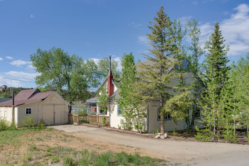 Brown`s Bungalow Houses for Rent in Leadville, Colorado, United States