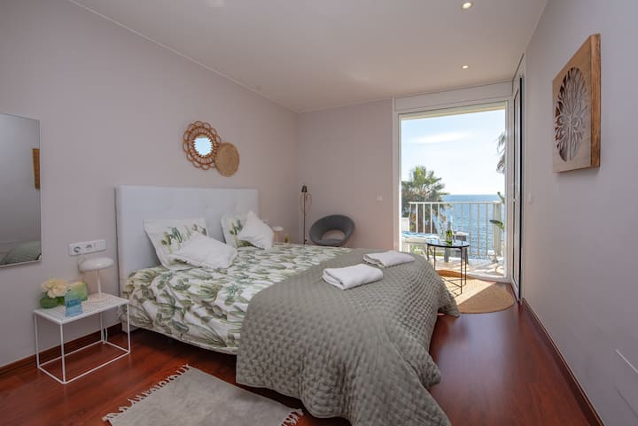 BEDROOM 2PERS