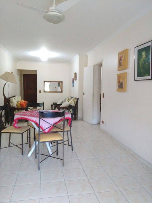 sala com dois ambientes