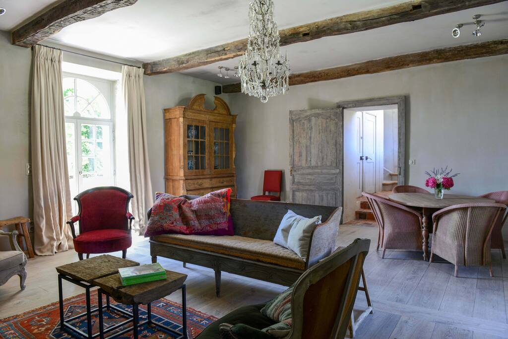 Laudonie Manoir - family room