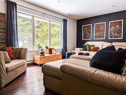 Comfy forest home (3 BDR) Kootenay Keep