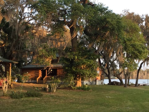 Charming Lakefront Log Home