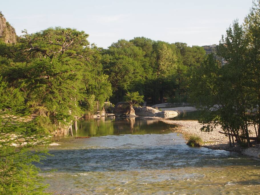 Buchanan Cabin 62A Frio River 150 Yards - Houses for Rent ...