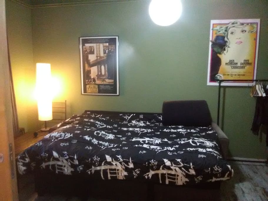 Canapé lit avec surmatelas confort de 140*200