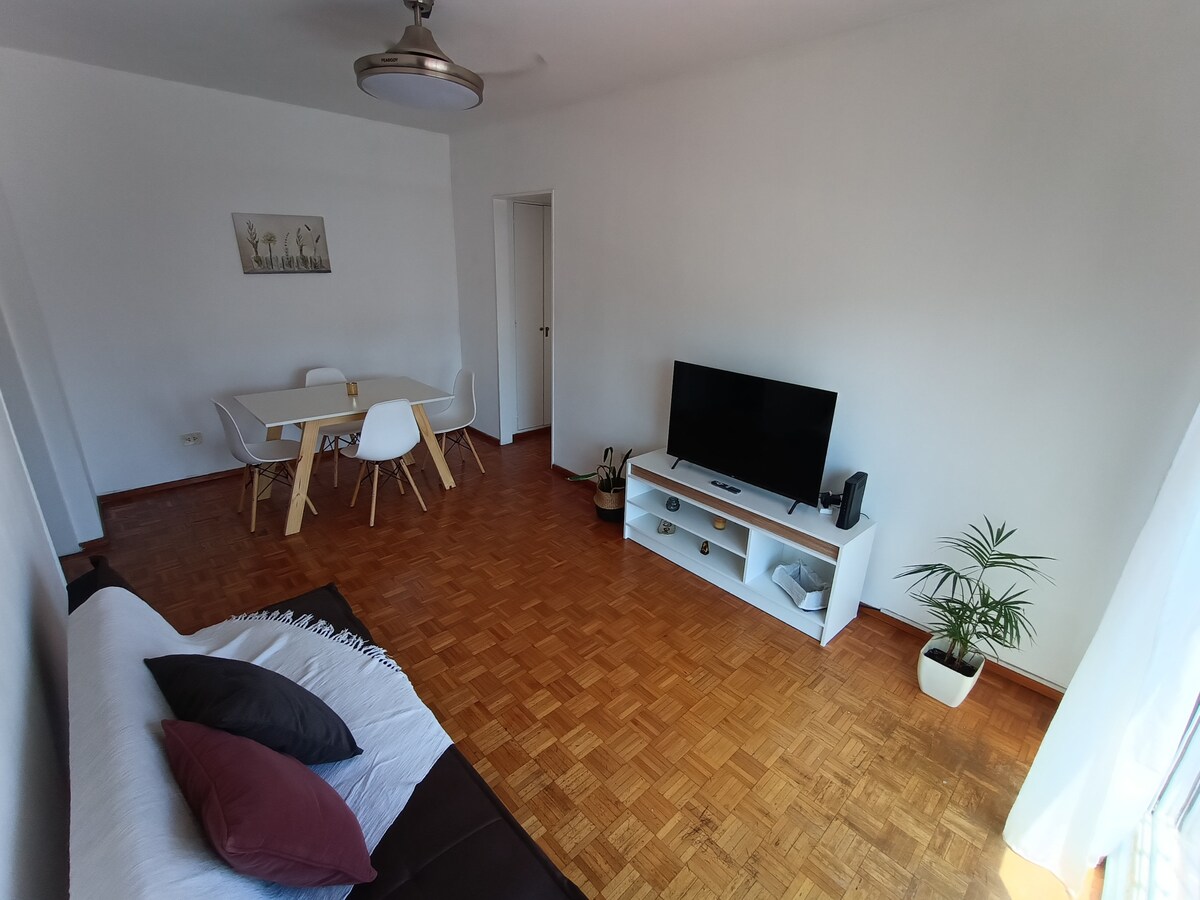 Popular Airbnb listing: Nice, bright and quiet in a great location in San Nicolás