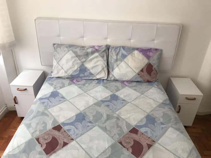 Dormitorio 2, cama tamaño queen