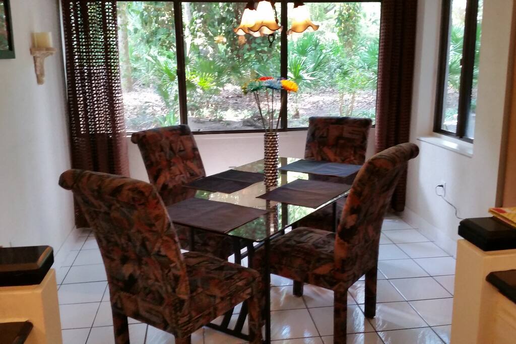 Dining area with great view!
