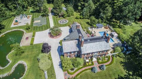 Luxury Mansion Retreat near Lake George