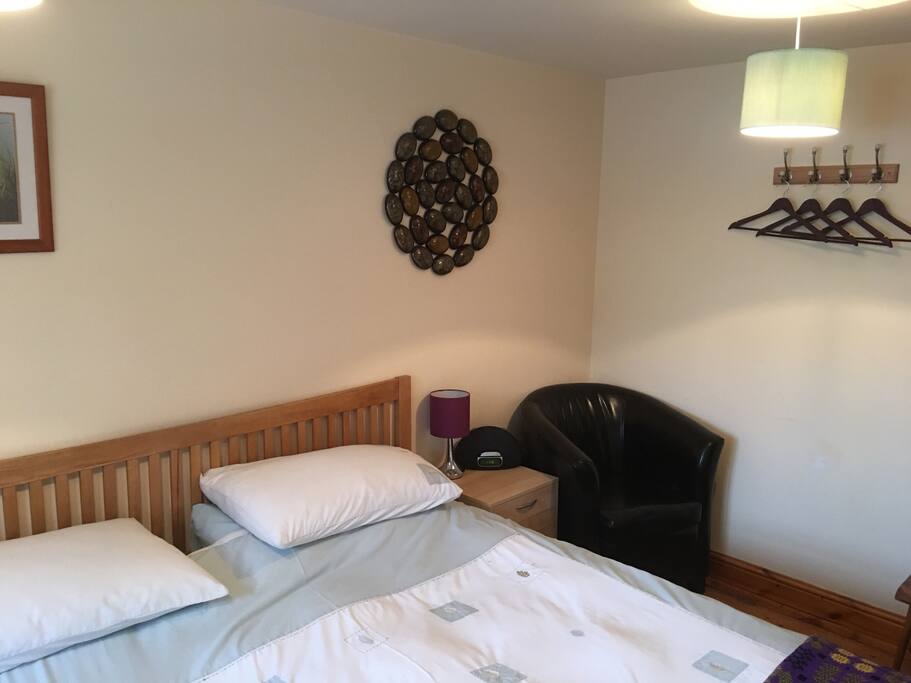 Guest bedroom