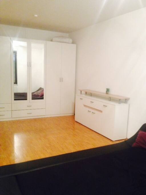 Schlafzimmer-Bild1
