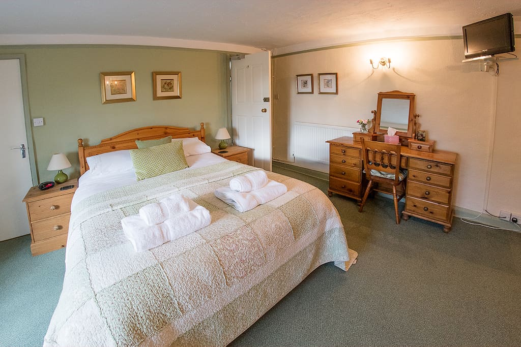 Stonebarrow Room (Sleeps 2)