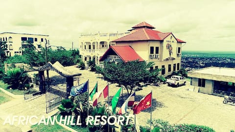 African Hill Resort (approuvé)