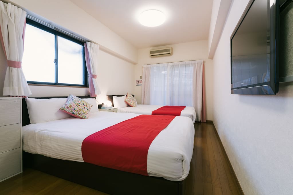 2 double beds