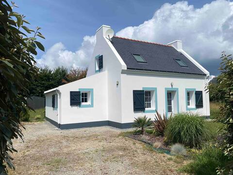 Recent and warm house 1km to the beach