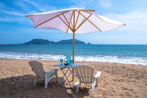 ★MELAQUE´S BEST KEPT SECRET BEACH FRONT CABIN★