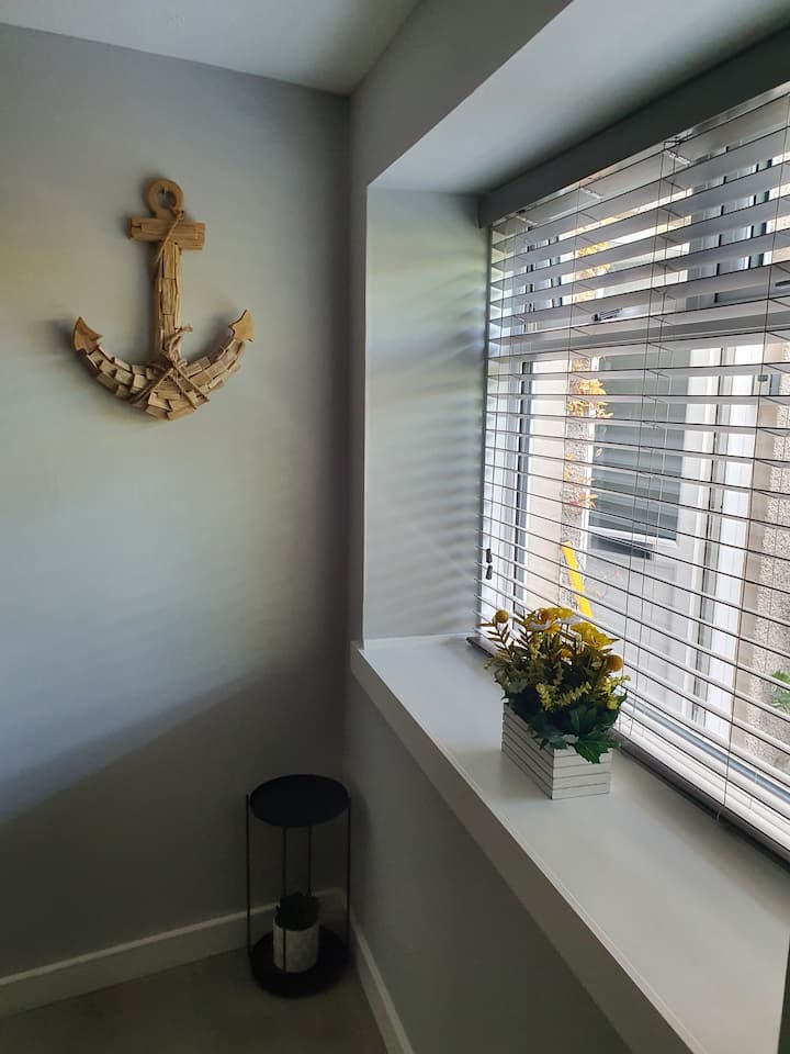 One Bedroom Seaside Cottage Apartment In Limekilns - Blackness Castle