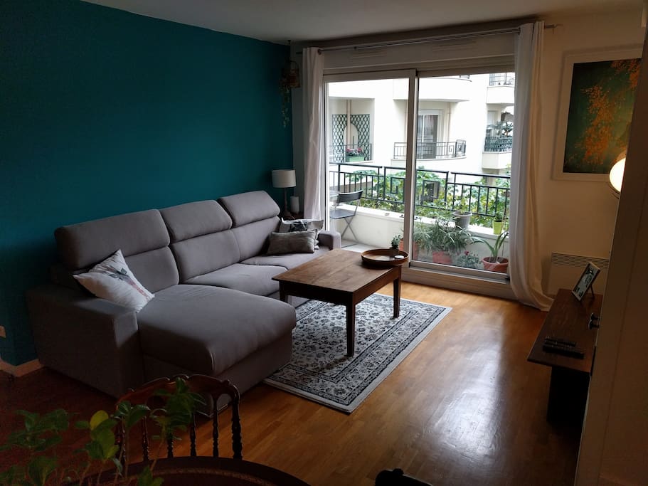 Le Salon (Living Room)