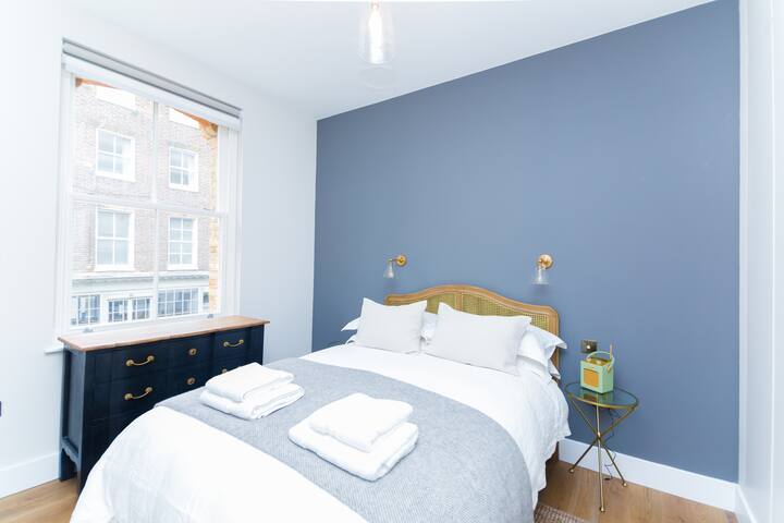Bright and modern 2 bedrm apartment in Fitzrovia gallery image 5