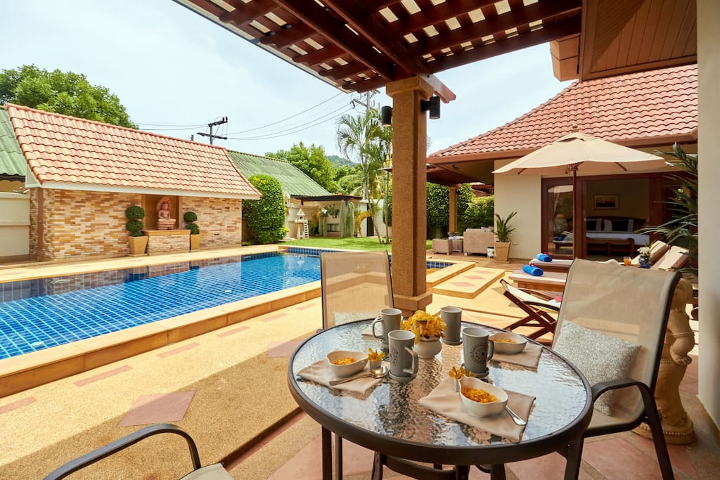 Breakfast area
