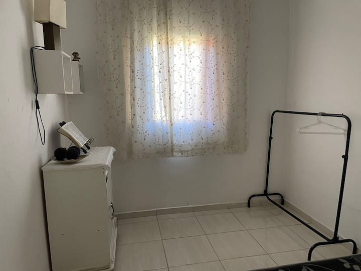 Single bottom house, small parking. Houses for Rent in Campinas, São