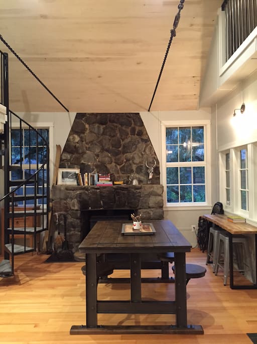 Fireplace/ Dinning