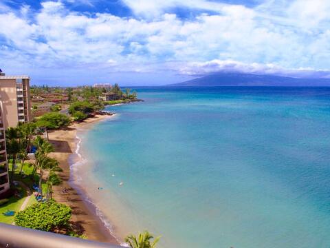 Penthouse on Sandy Swimmable Beach Incredible View