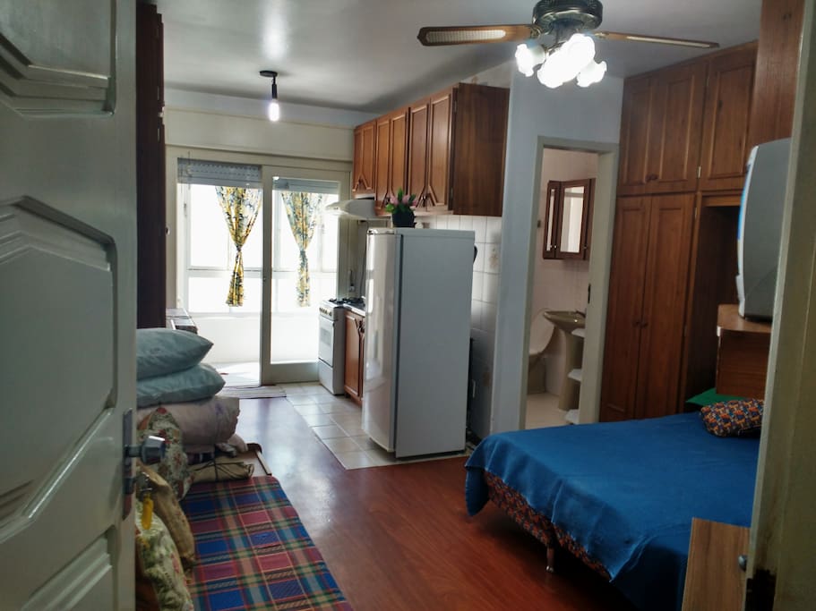Apartamento completo! Todo mobiliado, em ótimo estado de conservação!!