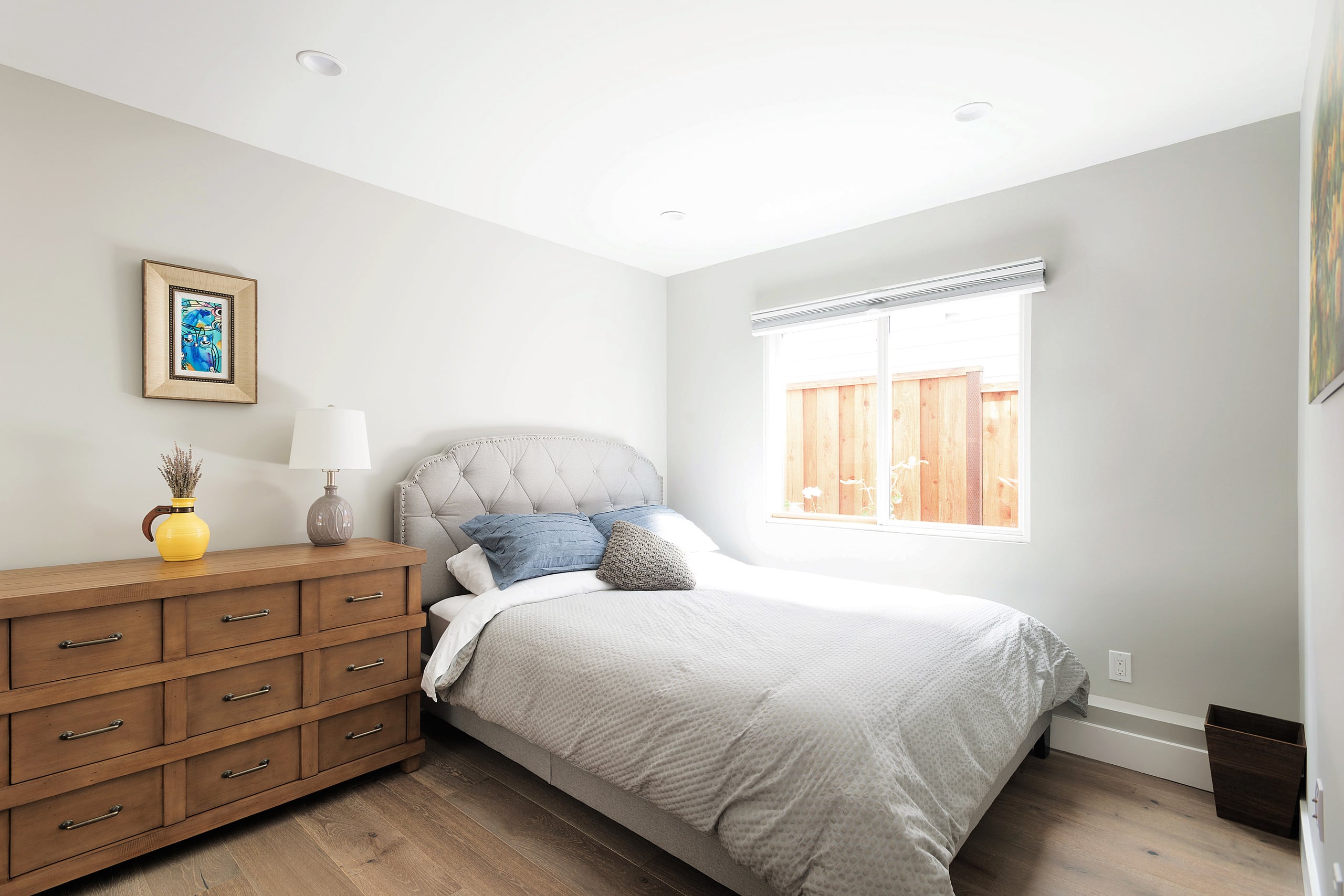 Clean & Private Family Guest Suite near the Beach - Image 15