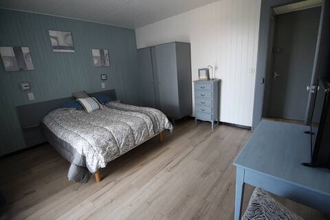 T1 32m² near quiet center +garden+parking+WiFi