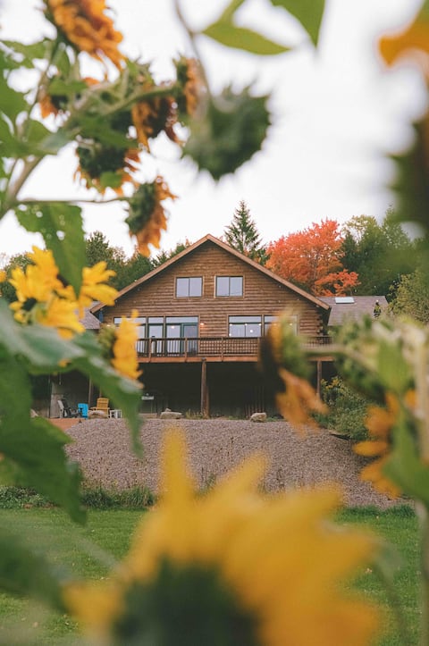 Experience a Catskills Lodge