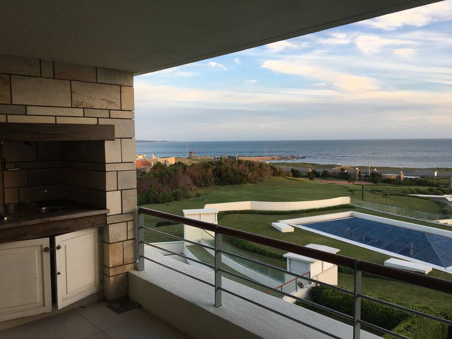 Barbecue at front balcony
