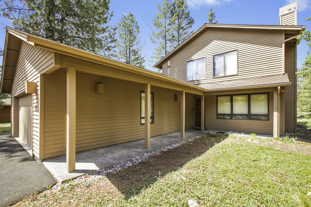 Building,Cottage,Cabin,Shelter