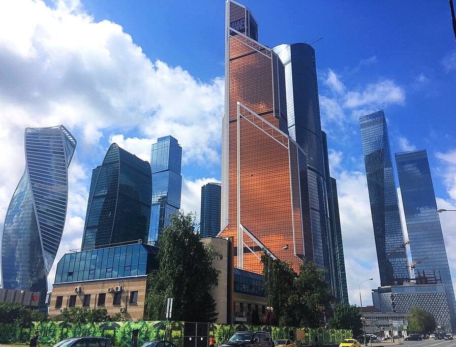 MOSCOW-CITY через дорогу от дома.