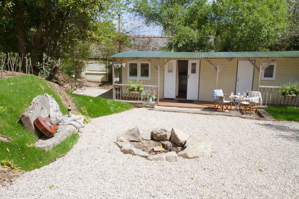 Fisher's Hut - fire pit