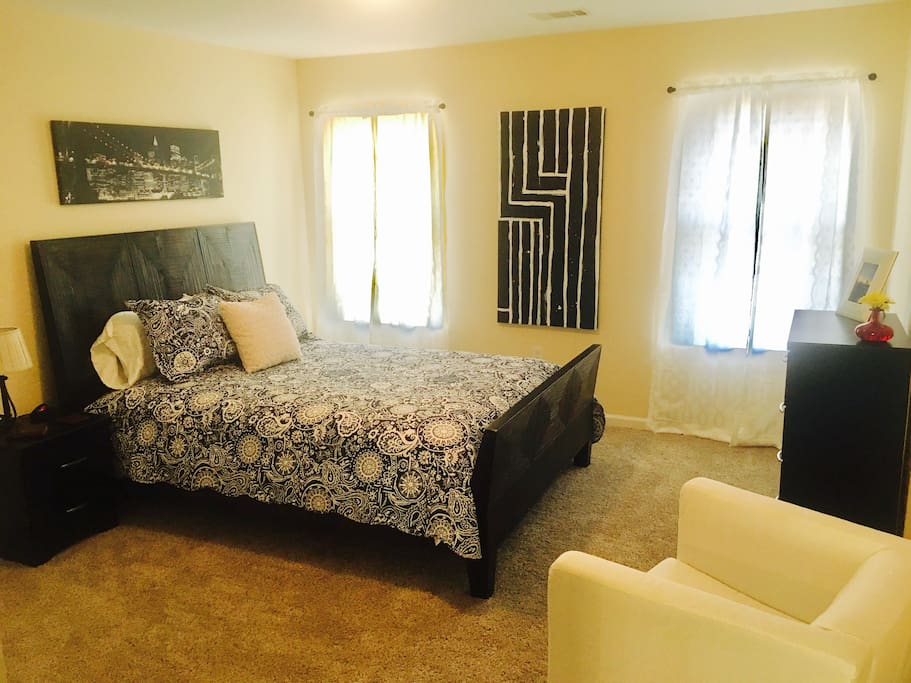 Guest room has queen bed. An inflatable queen size mattress can be set up in next room if needed.