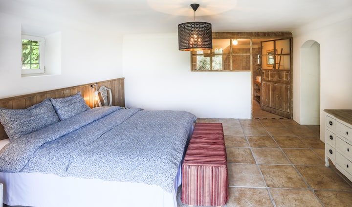 Chambre n °2 - avec salle de bain d'entrée