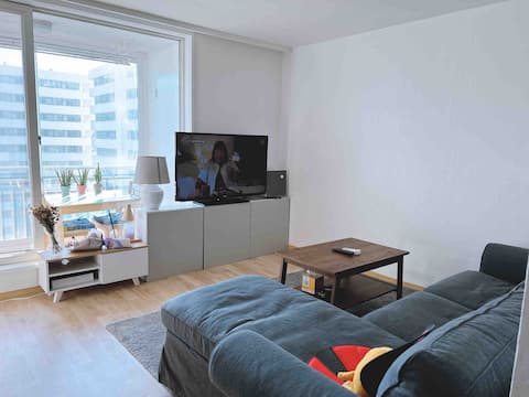 Quiet and warm accommodation at Anyang Pyeongchon Station, top-notch Sealy bed, Netflix