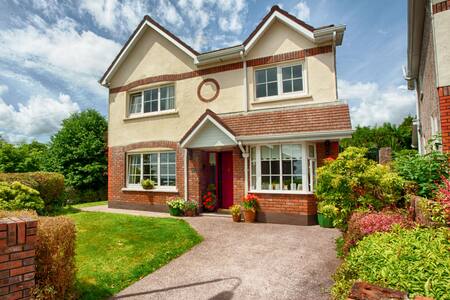 (2)Luxury double room in modern home, Cork city.