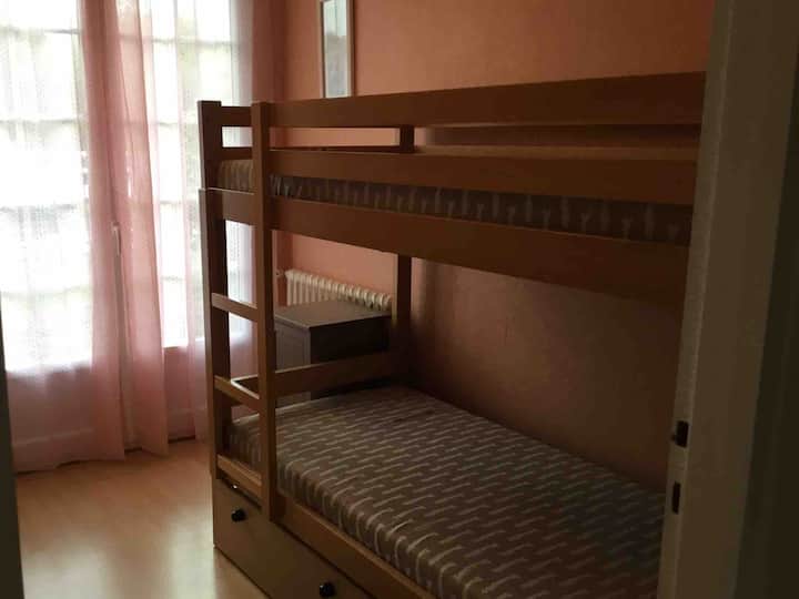 غرفة النوم 2