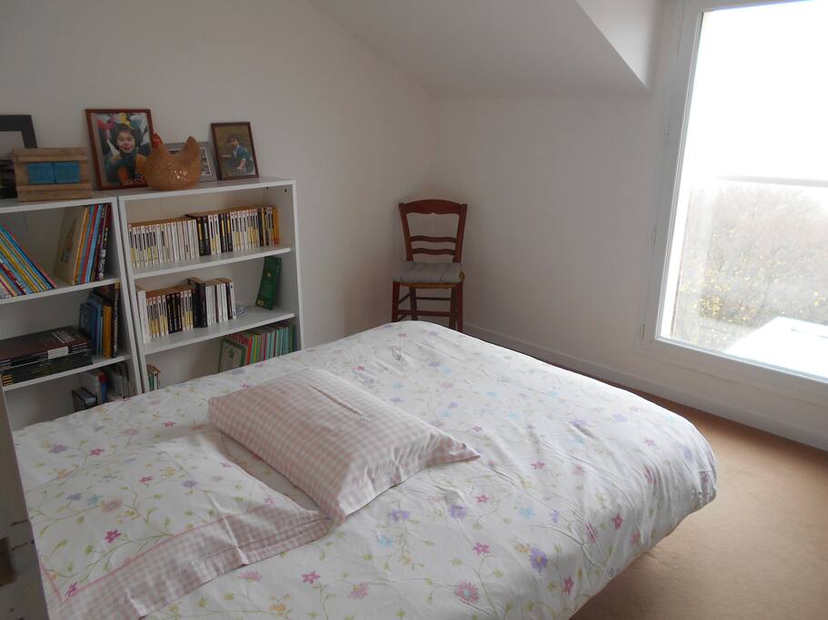 1ère Chambre vue sur le Côteau