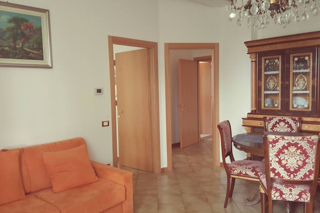 soggiorno con divano letto