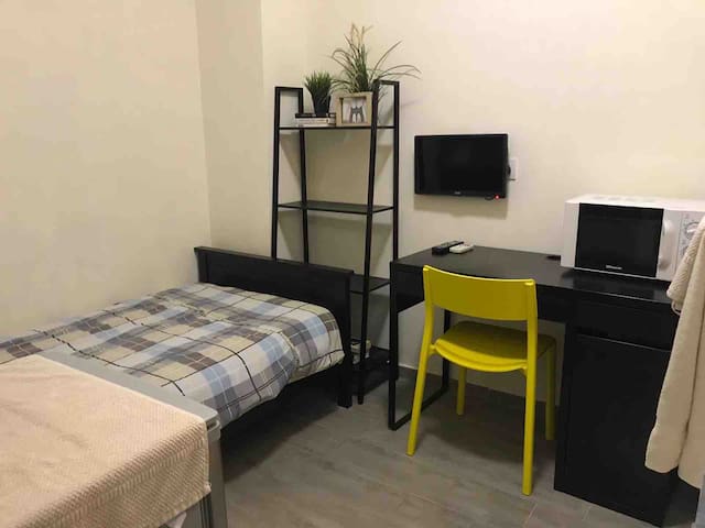 Wan Chai Fully Furnished Studio