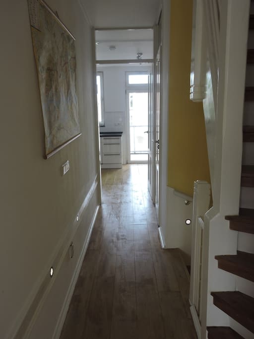 Two floors, lots of space, jacuzzi and brand new design kitchen