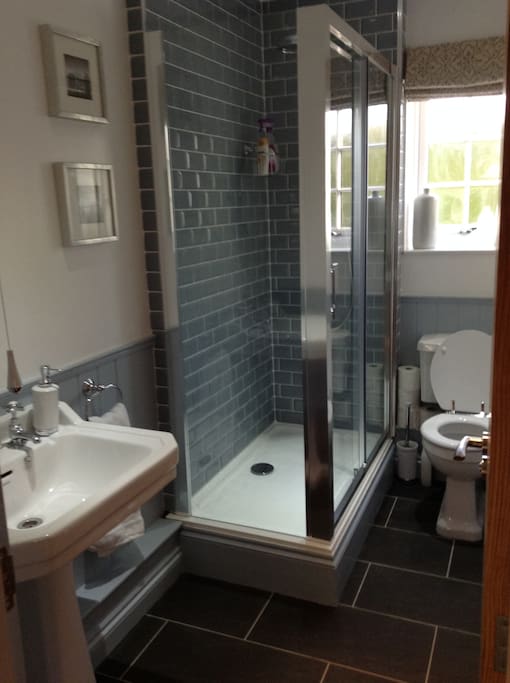 Guest Shower Room