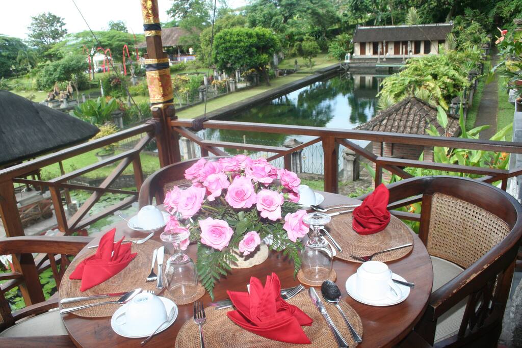 RESTAURANT VIEW