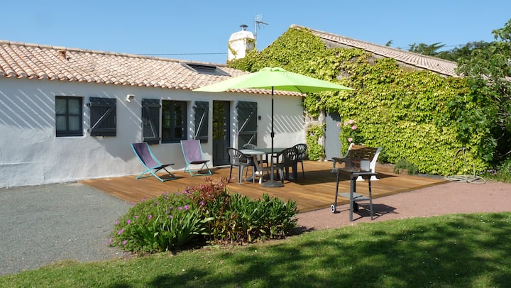 Character cottage at the gates of the islands of Vendée