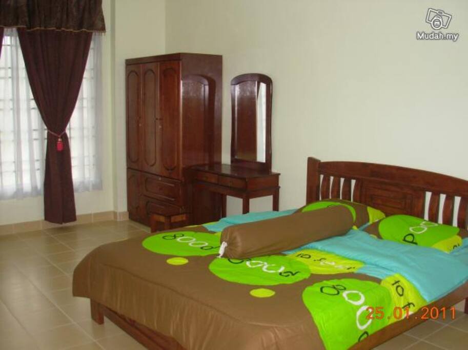 Master Bed Room