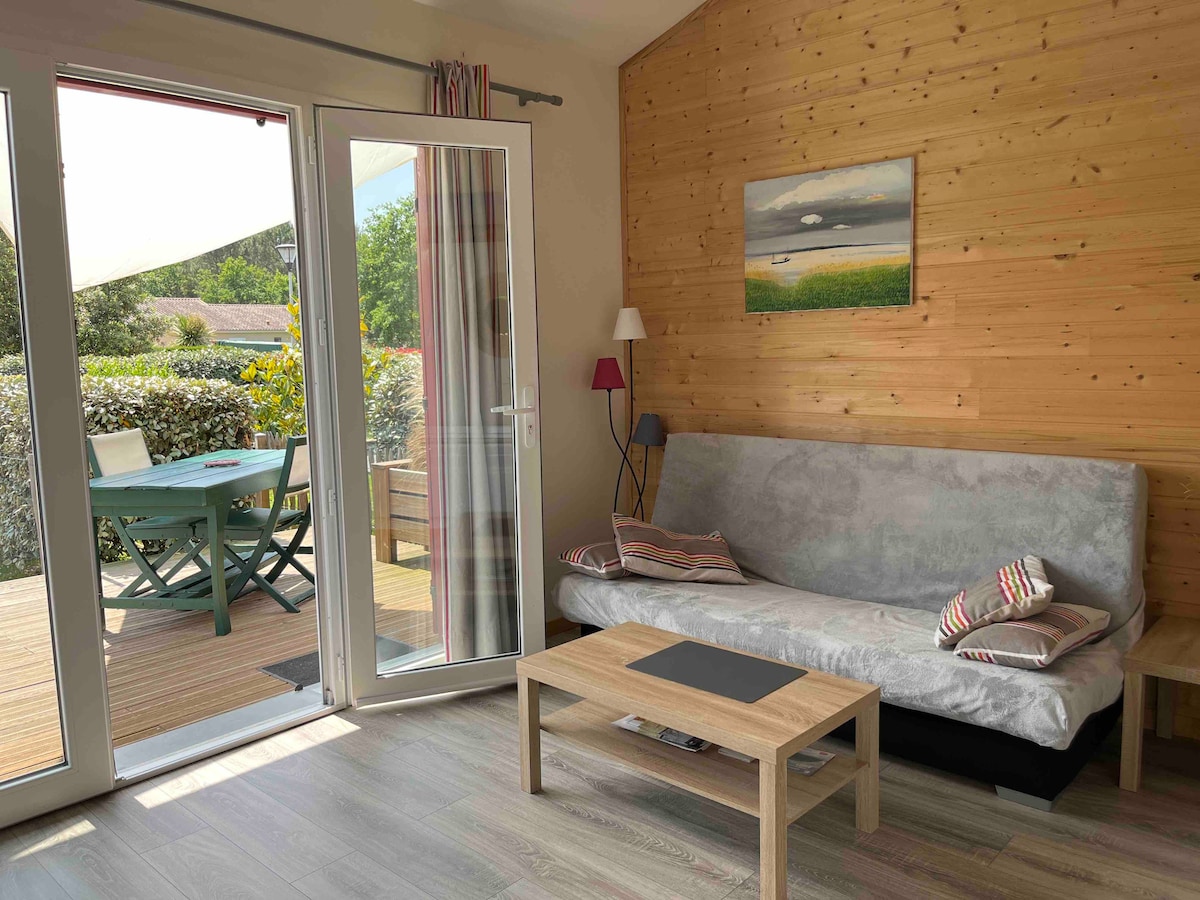 Annonce Airbnb populaire: The small house à Hourtin