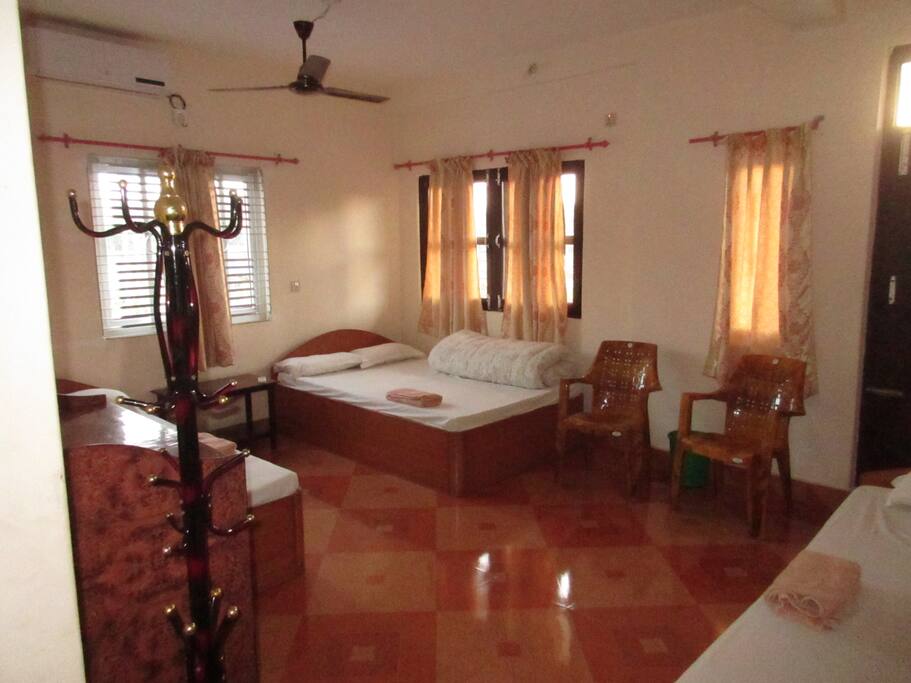 The Deluxe Room